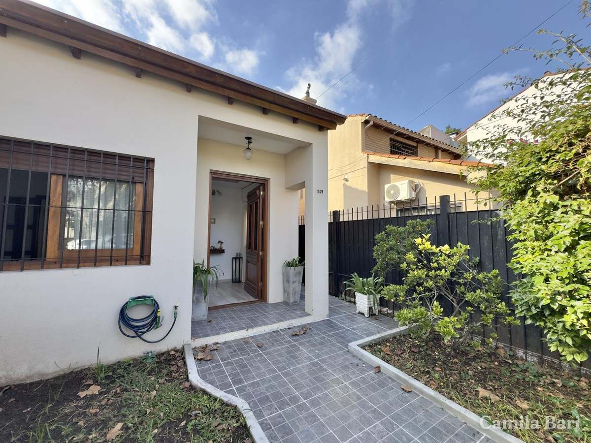 Casa Venta Vicente López 3 Ambientes Jardín